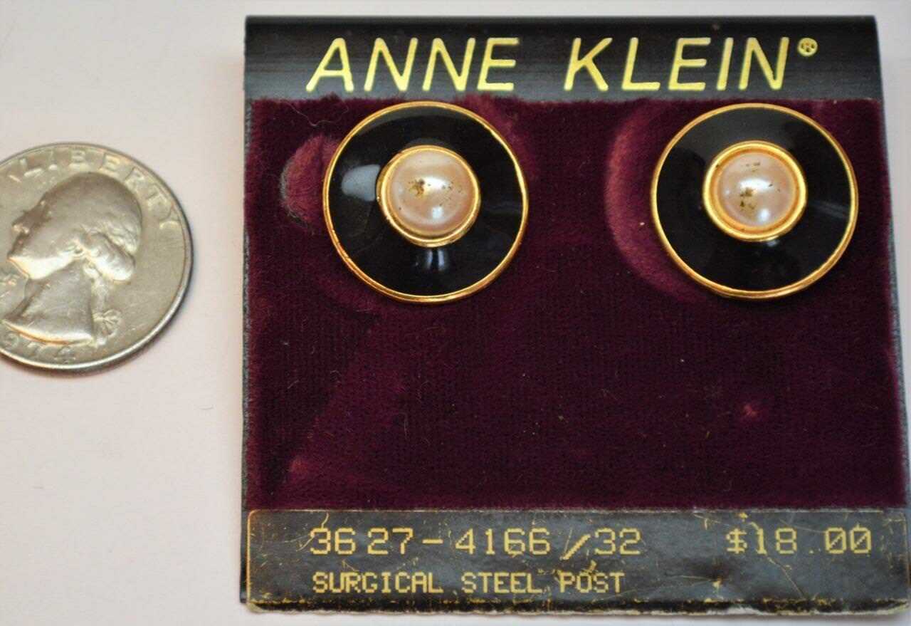

New Card Old Stock ANNE KLEIN Goldtone Black Enamel Faux Pearls Pierced Earrings