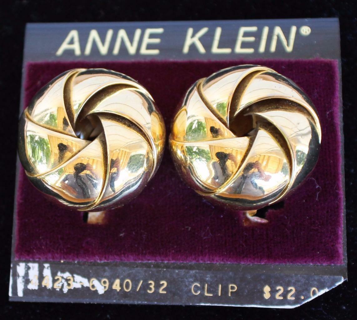 

New Card Old Stock ANNE KLEIN Goldtone Polished ROUND Shape Clip-On Earrings 3