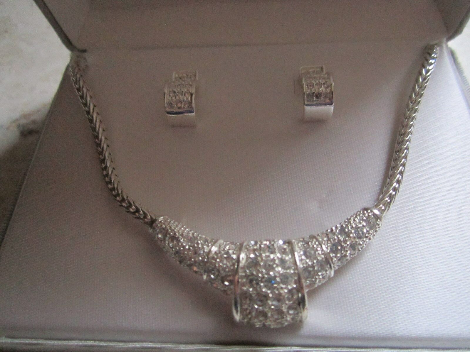 

NEW IN BOX ROMAN SILVER TONE CRYSTAL CHOKER NECKLACE HOOP EARRINGS SET