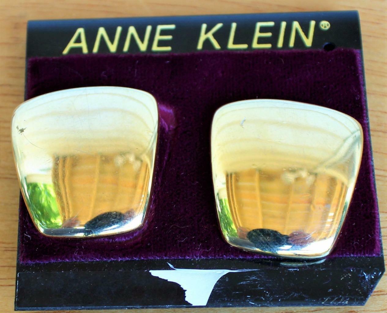 

New Original Card Old Stock ANNE KLEIN Goldtone Polished Clip-On Earrings 10