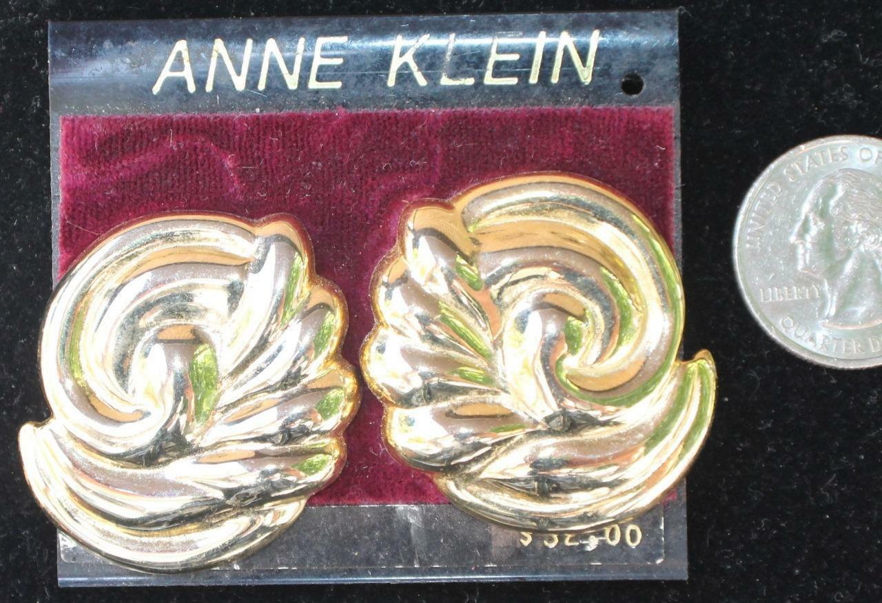 

New Original Card Old Stock ANNE KLEIN Goldtone Fancy Shape Clip-On Earrings