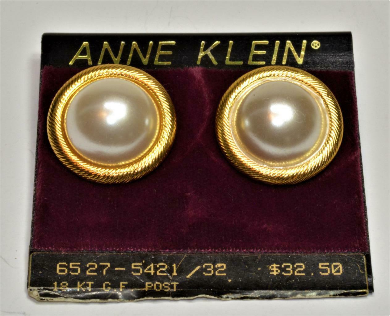 

New Original Card Old Stock ANNE KLEIN Goldtone Faux Pearl Pierced Earrings 9