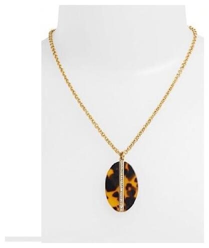 

NEW RALPH LAUREN GOLD TONE OVAL SHAPED TORTOISE PAVE CRYSTAL PENDANT NECKLACE