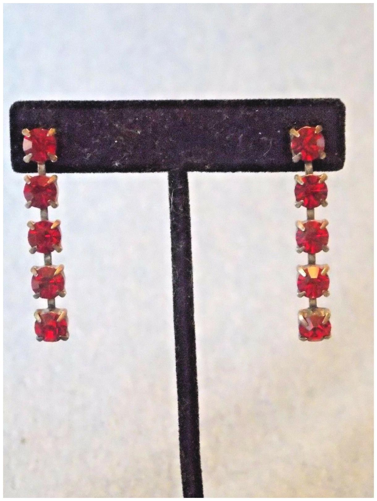 

NEW WITH TAGS RED ACRYLIC STONES AND SILVER TONE DROP DANGLE PIERCED EARRINGS