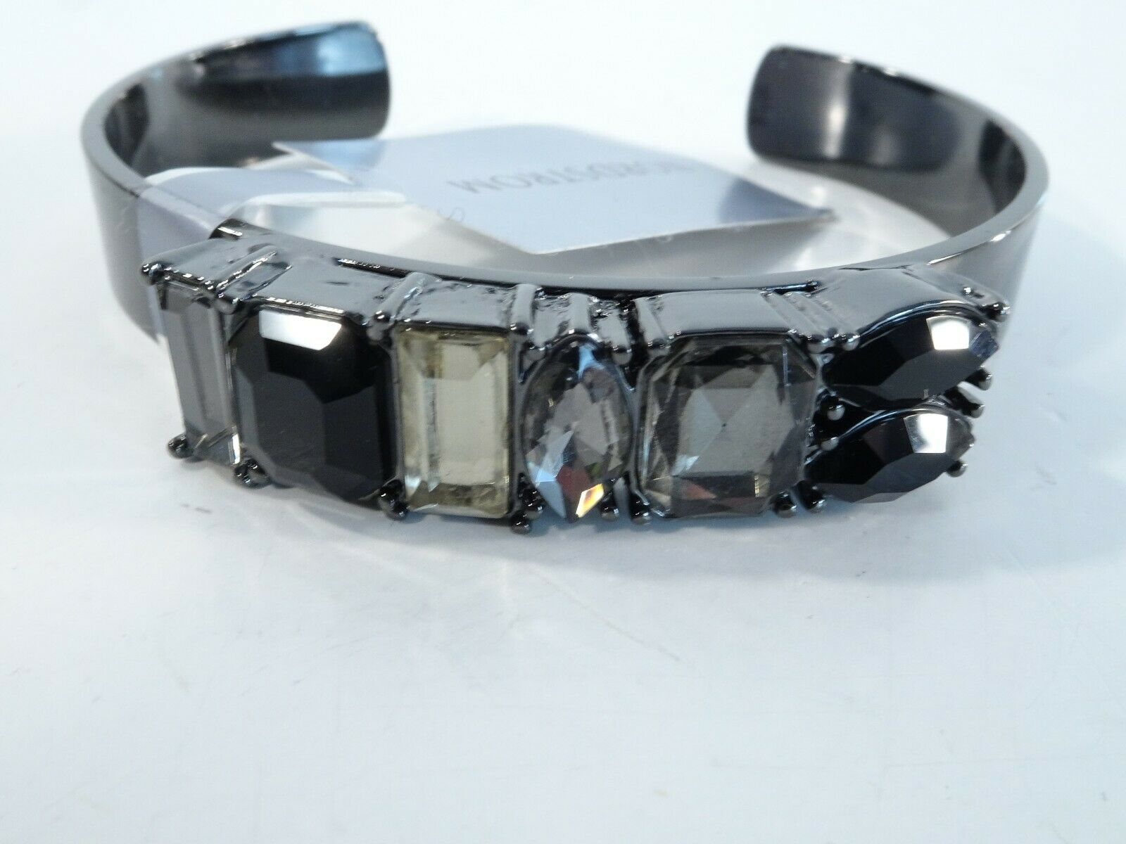 

Nordstrom Women s Modern Jewel Cuff Bracelet NWT 35 00 Hemitate BLACK