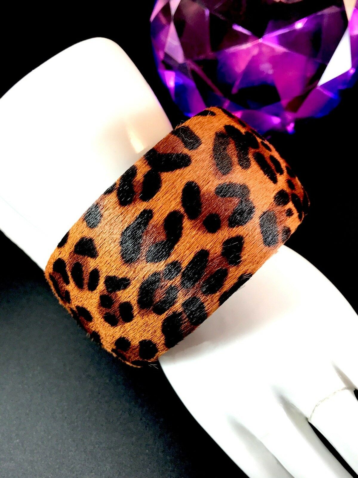 

NWT DESIGNER NATASHA LEATHER INSIDE FAUX CHEETAH FUR WIDE BANGLE BRACELET - WOW