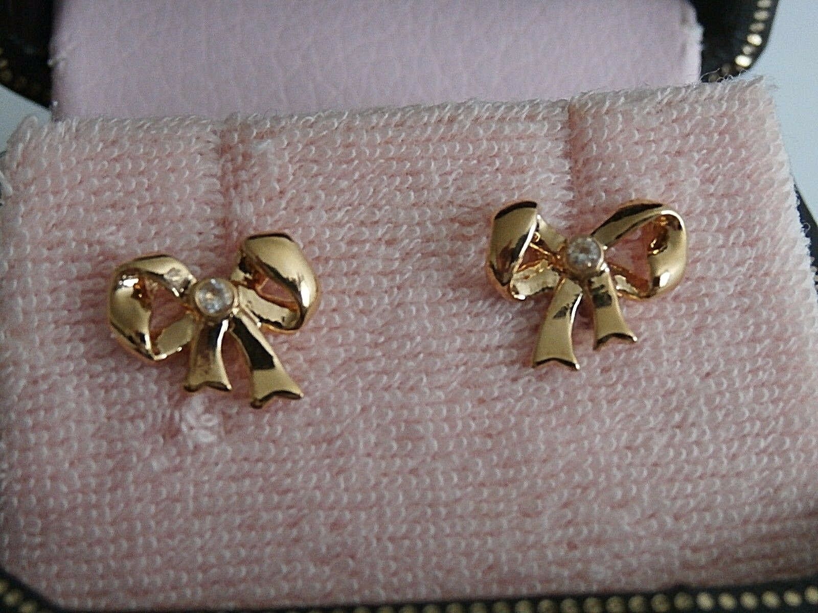 

NWT JUICY COUTURE BOW GOLD STUDS EARRINGS