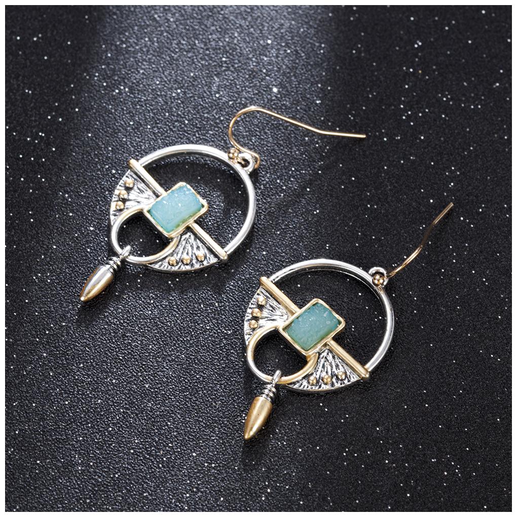 

Oomph Metal Dangle Earring For Woman