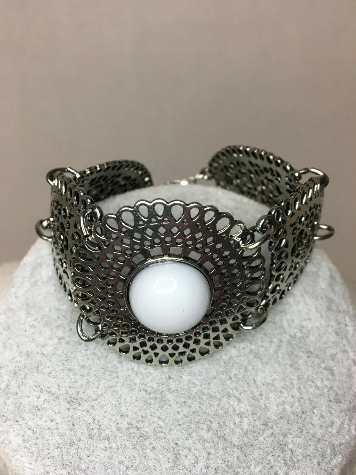 

Paparazzi Jewelry Bracelet Lace Stenciled Pattern Silver Frame Round Gray Bead