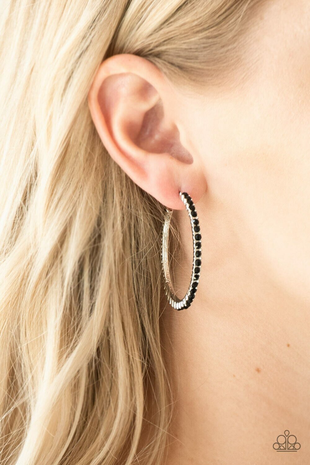 

Paparazzi Jewelry Must Be The Money - Black Earrings