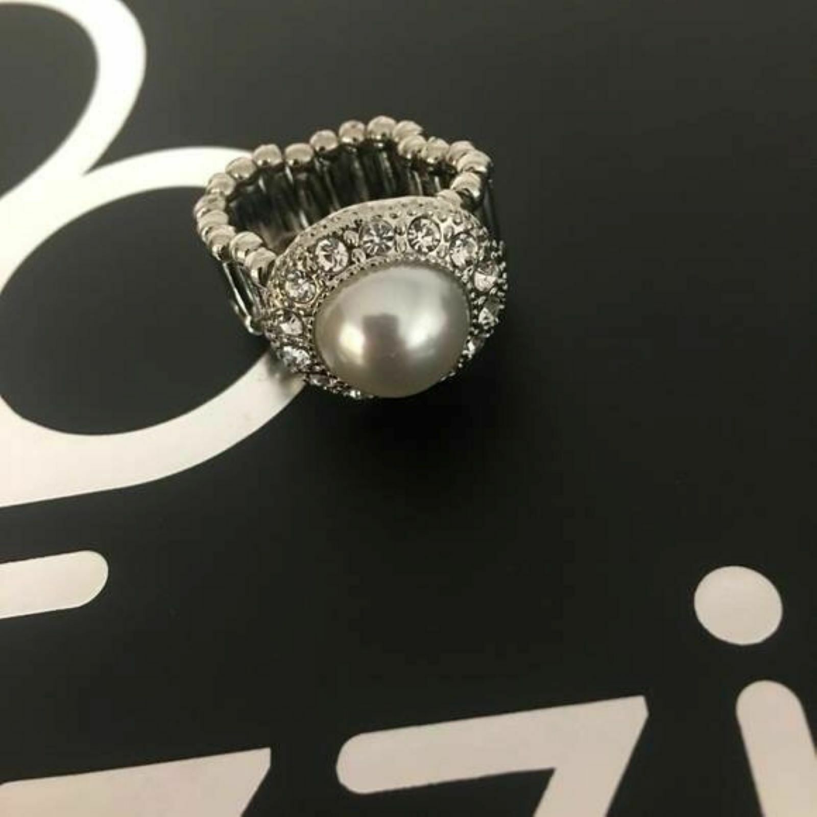 

Paparazzi Ring White Pearl Rhinestone Jewelry - Vow to WOW