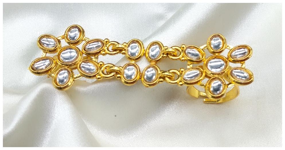

Penny Jewels Alloy Fancy Fingers Ring