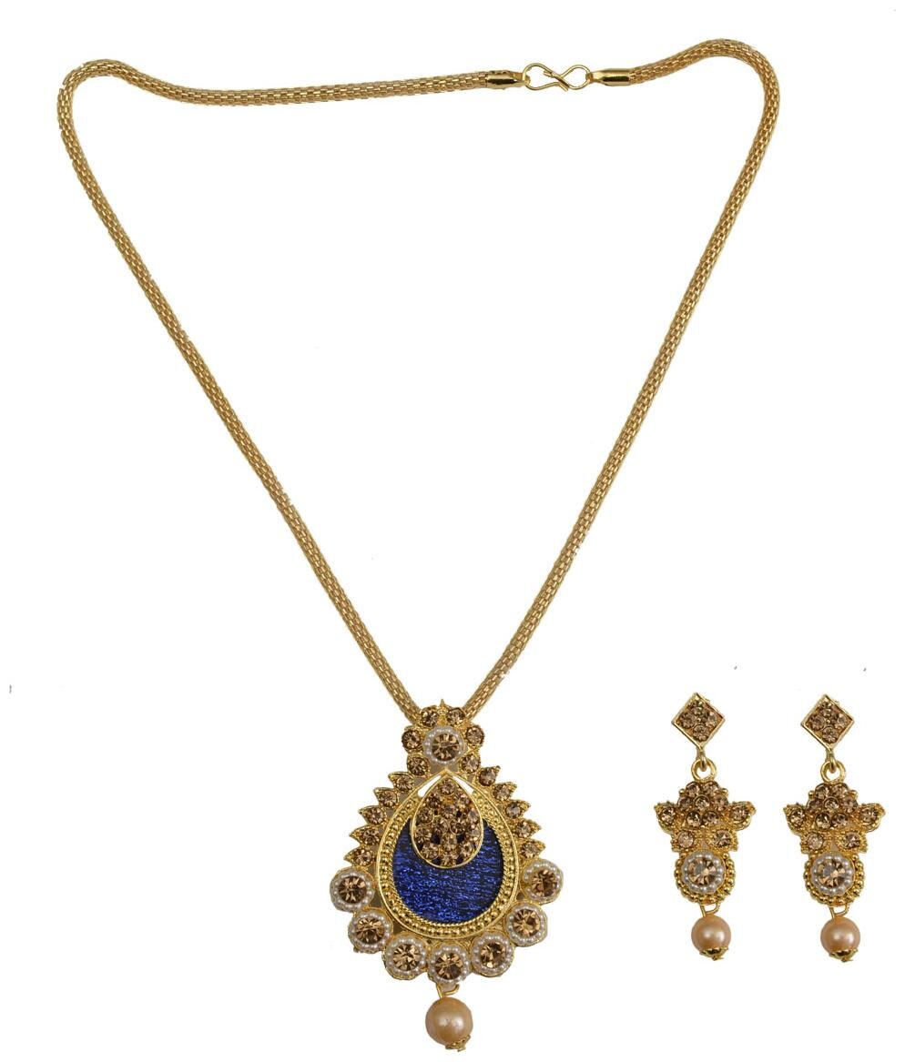 

Rabia Taj Pearl Arts traditional Wedding wear necklace