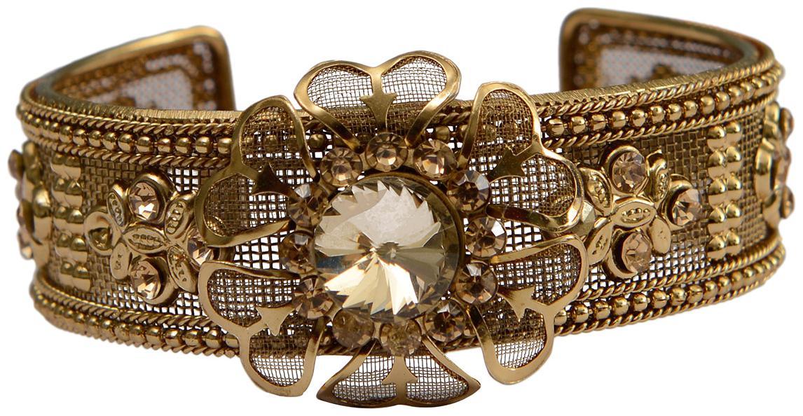 

Rabia Taj Pearl Arts Designer Cuff Bangles