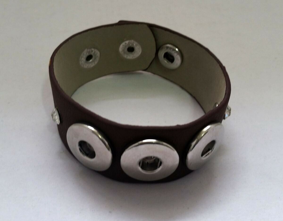 

Reversible Faux leather BROWN GRAY Cuff Bracelet Silver-tone Snaps X9-3 22
