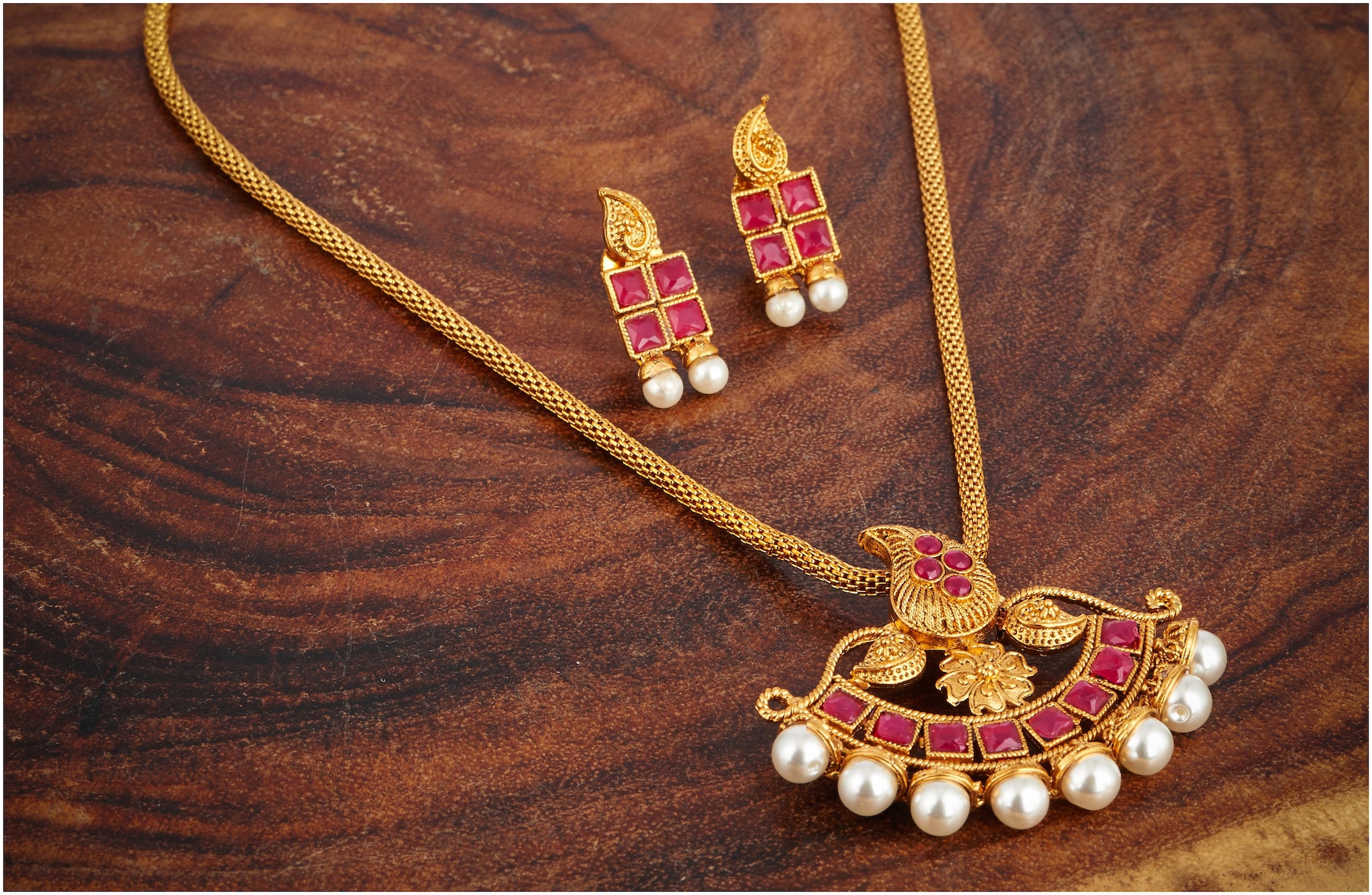 

RG FASHIONS Gold Plated Ruby Pearl Pendant Chain Earrings Necklace Set For Women
