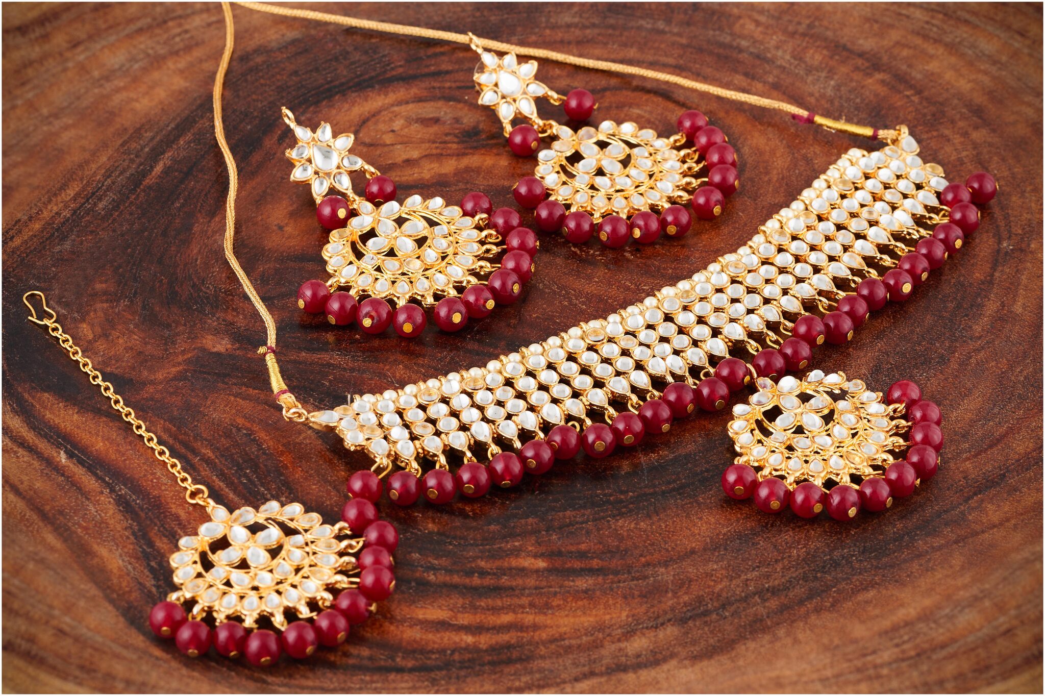 

RG Ruby Kundan Studded Link Necklace Jewellery Set for Women