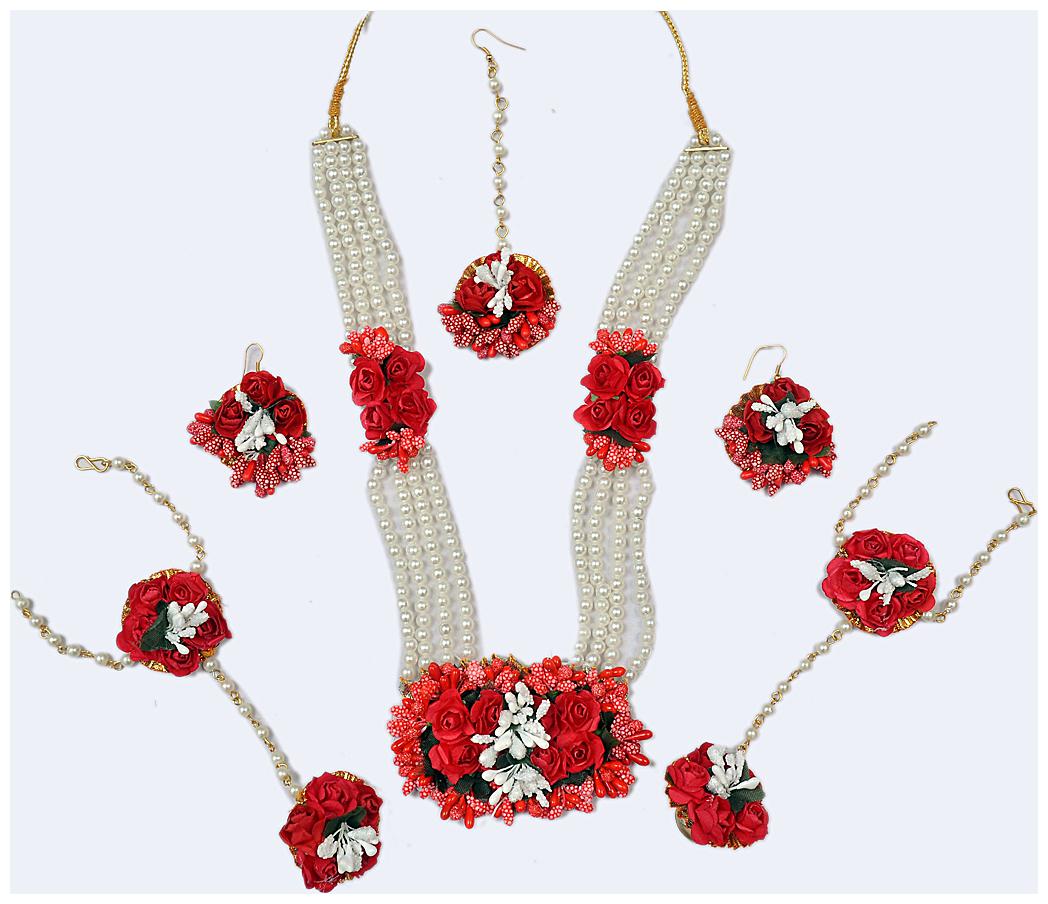 

Royal Traditional Look Red Colour Necklace with Earring Maang Tikka and Hathphool