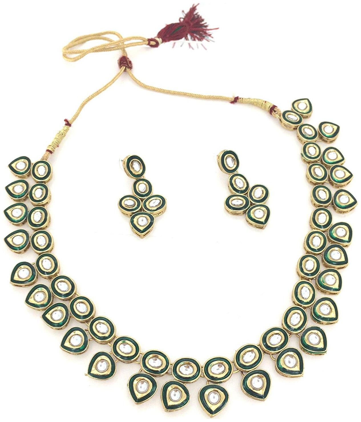 

Shining Diva Traditional Kundan Necklace Set for Women(Green)(rr7974s)
