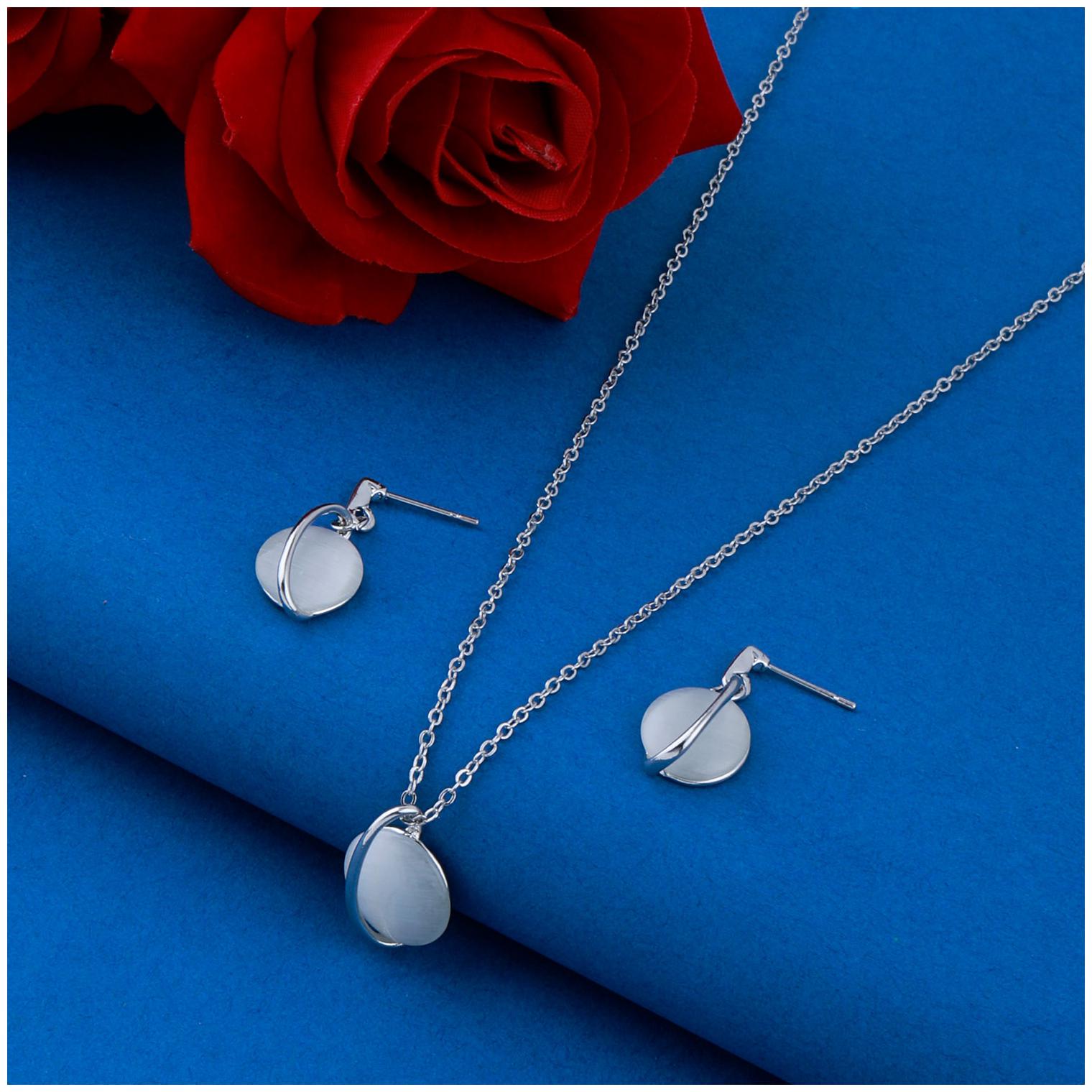 

SILVER SHINE Stylish Delicate Silver Plated Pendant Set For Women Girl