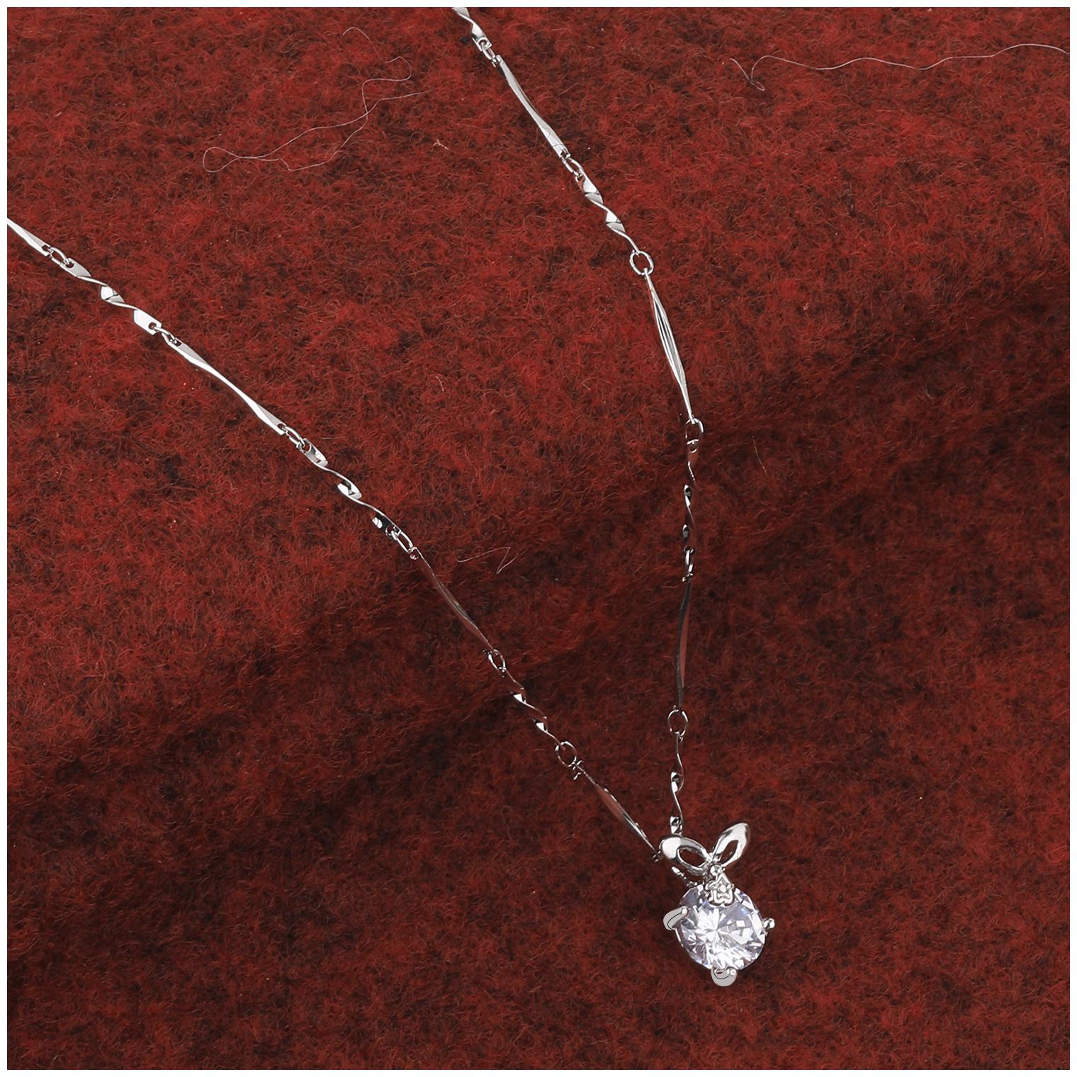 

SILVER SHINE Silver Plated Party Wear Stylish Chain Solitaire Diamond Pendant For Women