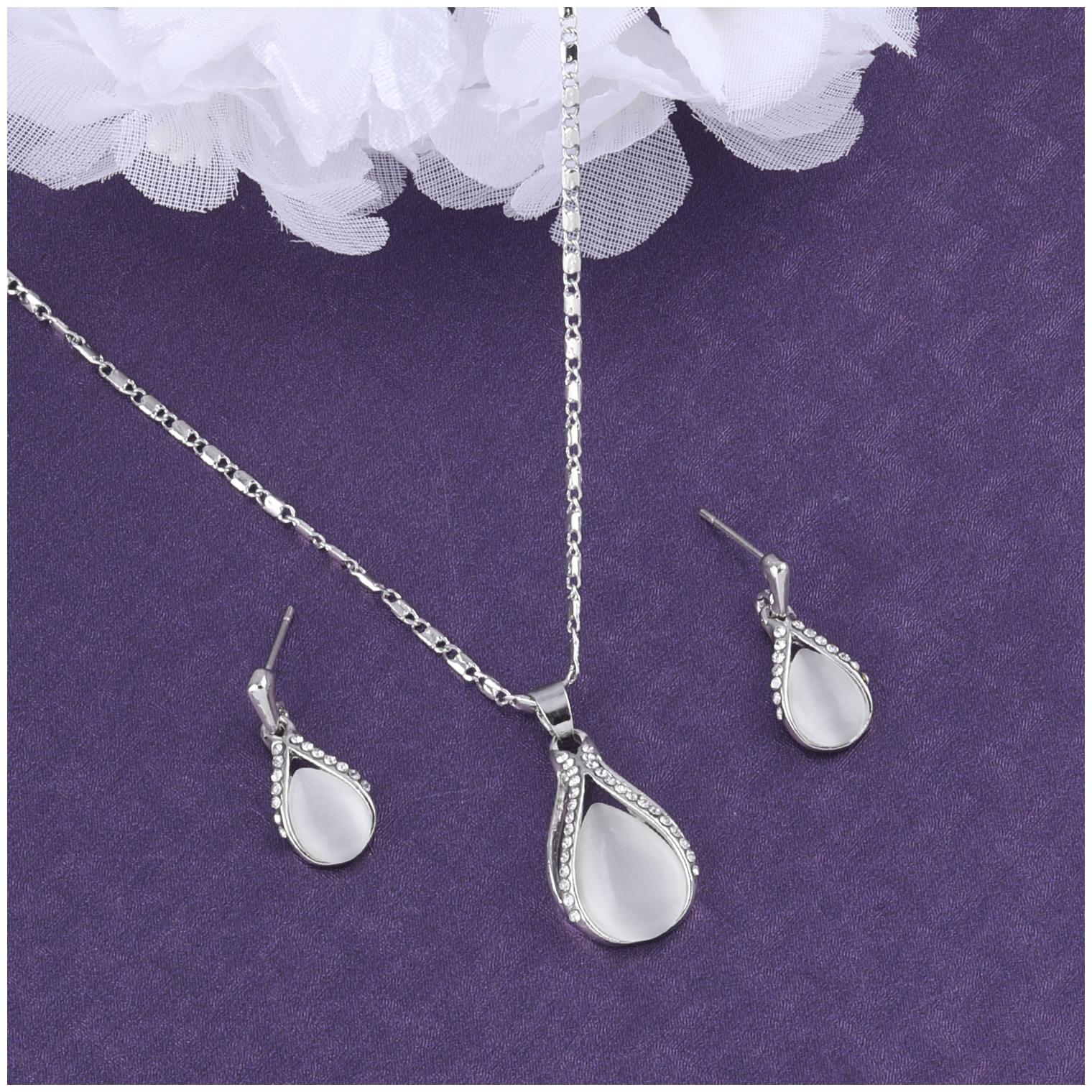 

SILVER SHINE Delicate Silver Plated Pendant Set For Women Girl