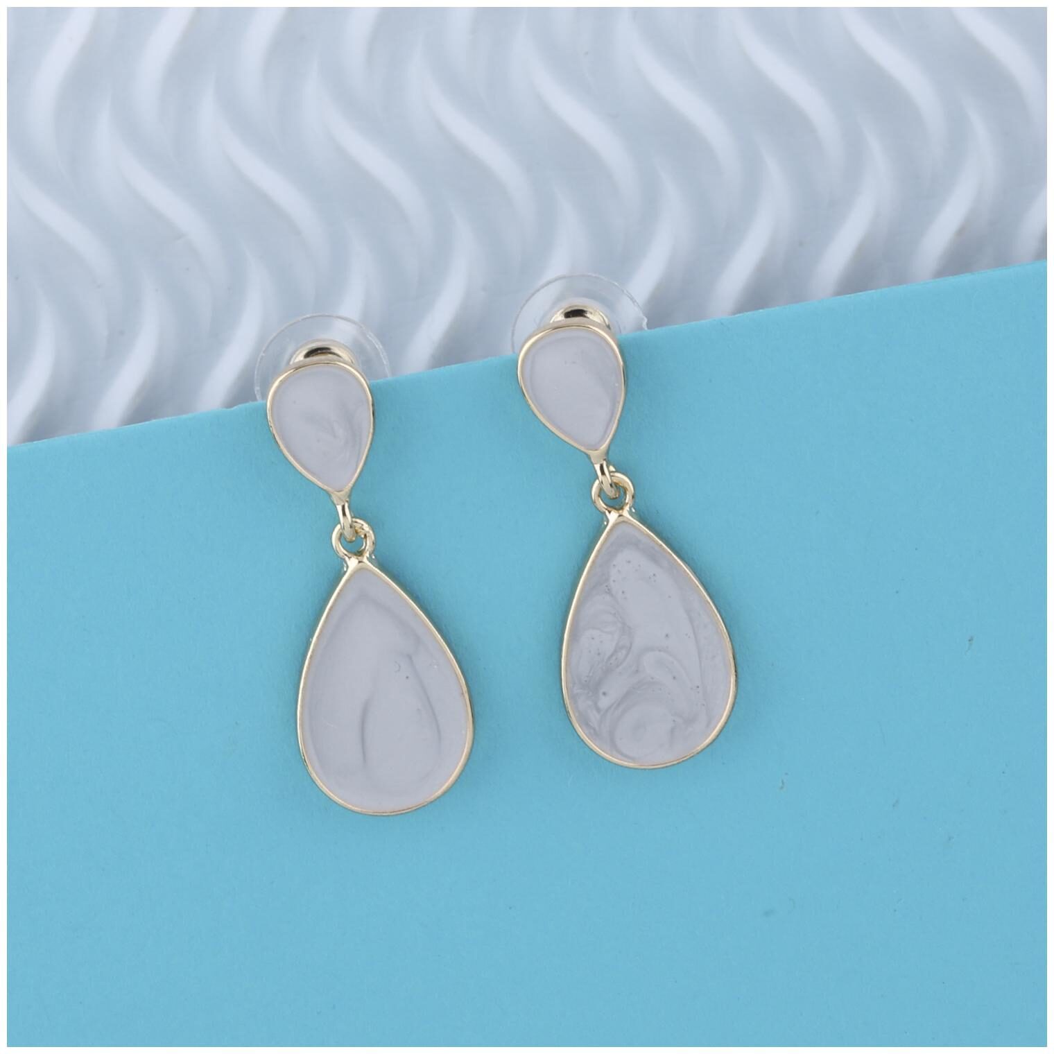 

SILVER SHINE Earring For Women