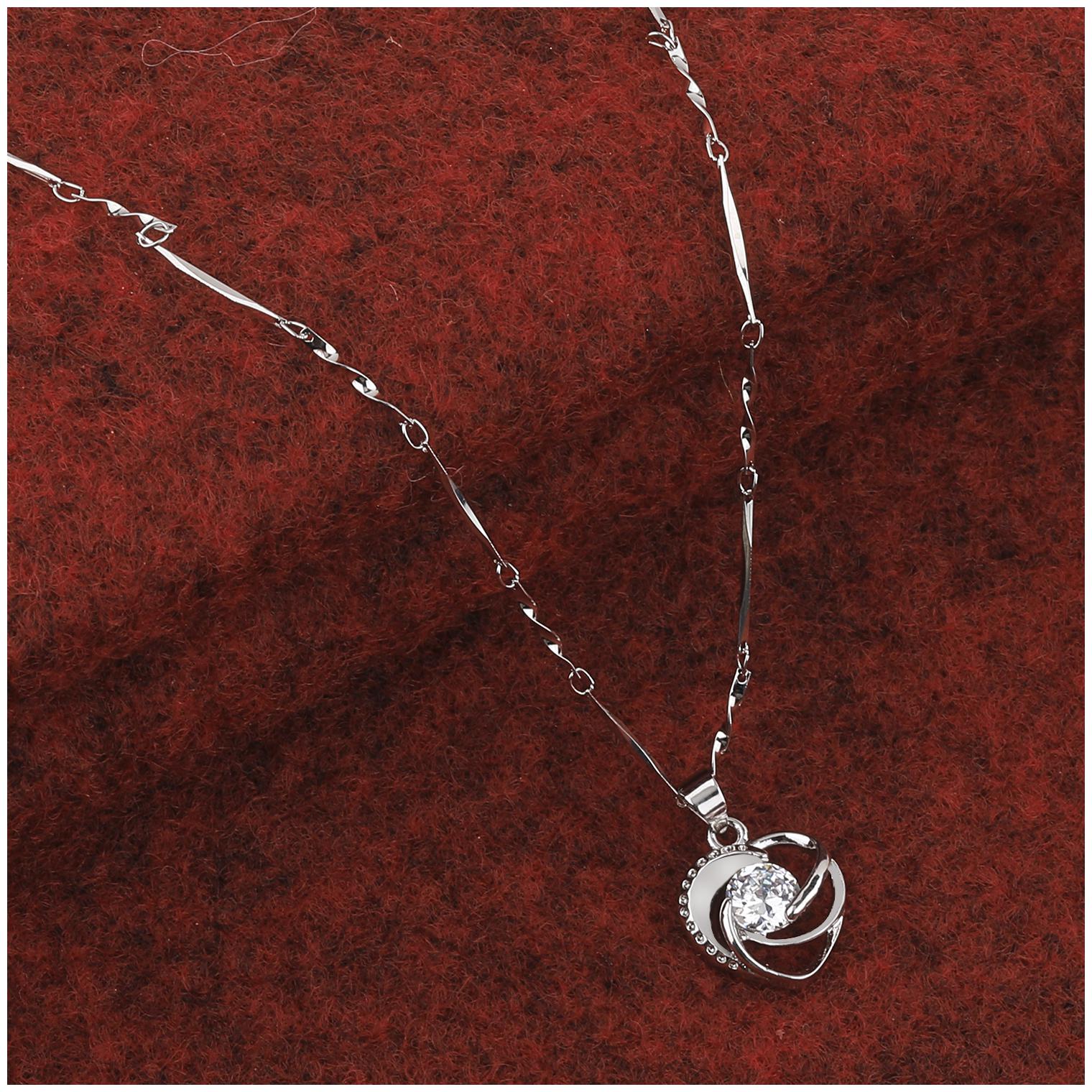 

SILVER SHINE Silver Plated Stylish Chain With Heart Shape Solitaire Diamond Pendant For Women