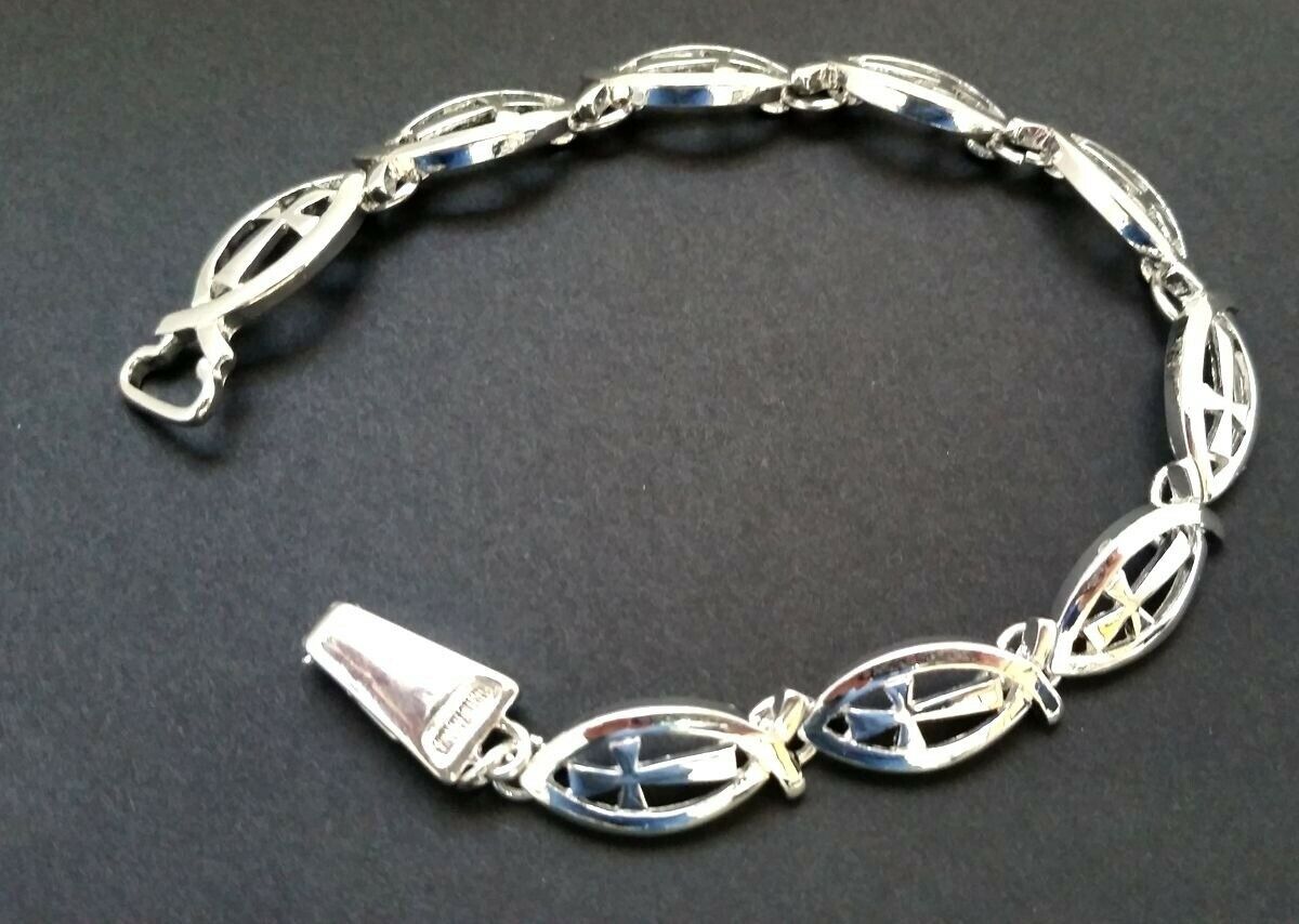 

Silver-tone Metal Fish Cross chain linked magnetic Christian Bracelet X8-12 22