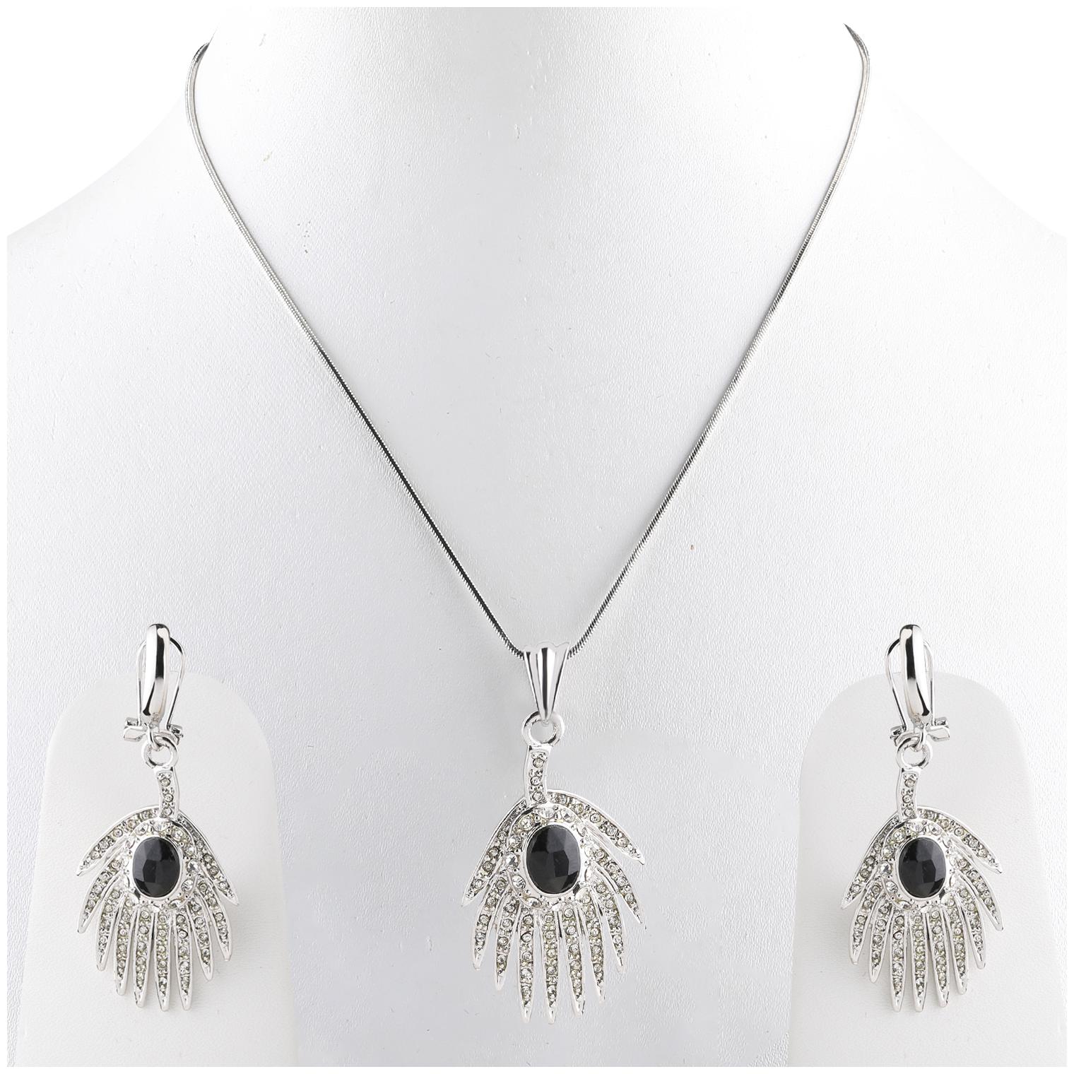 

SILVERSHINE Silverplated Attractive Designer Black stone Studded Necklace for women jewellery