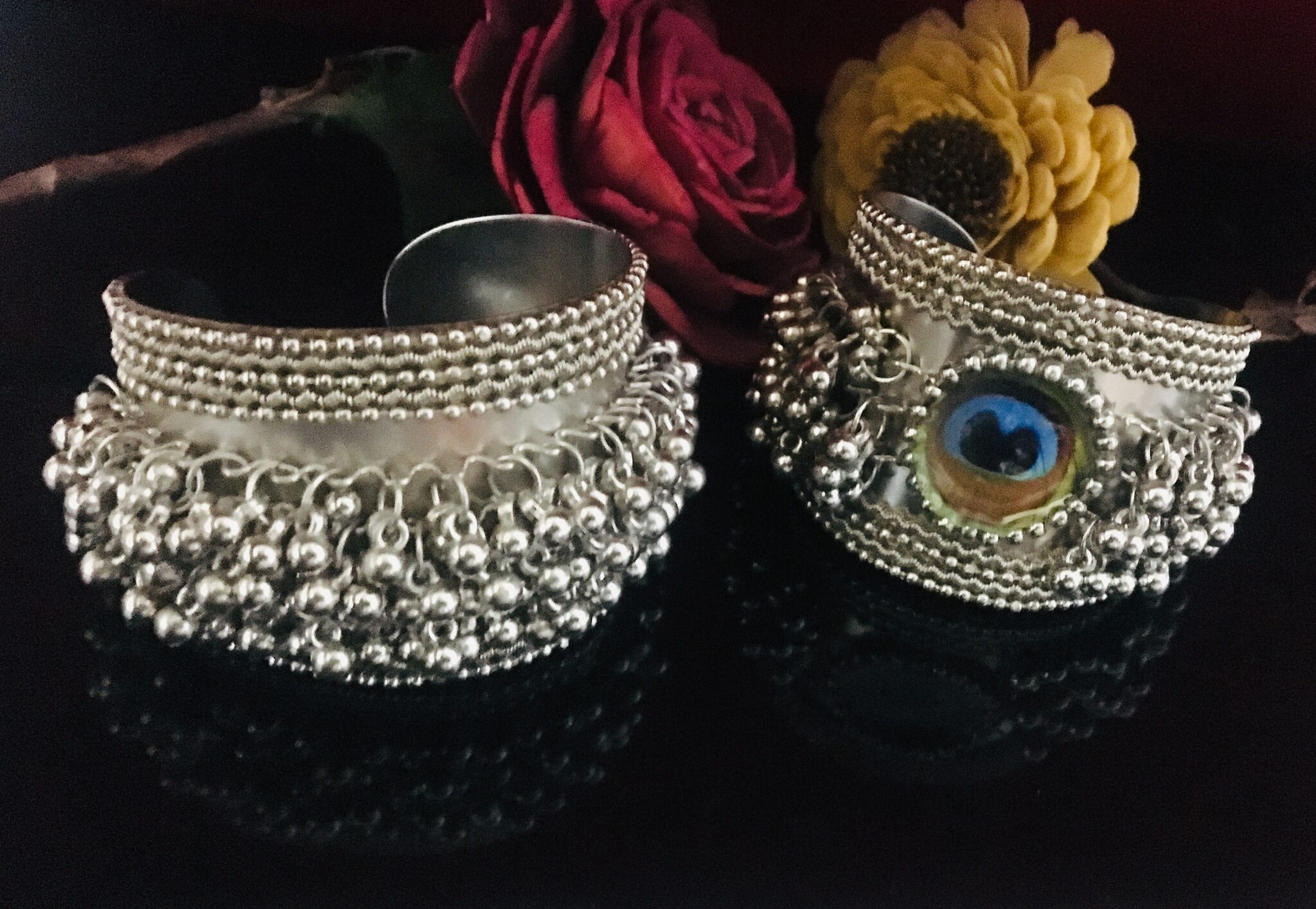 

Sparkeve Combo Pack Of Ghungroo And Peacock Print Kada