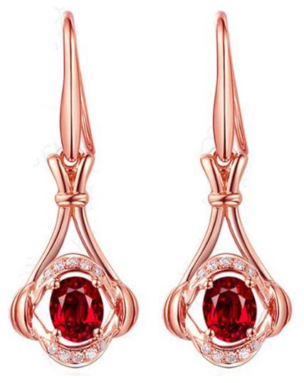 

Sukkhi Appealing Crystal Stone Gold Plated Earring for Women