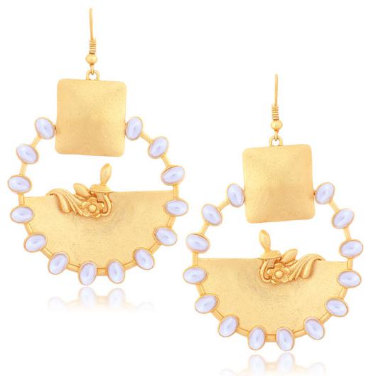 

Sukkhi Beguiling Dangler Gold Plated Earring for women