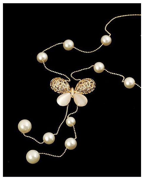 

Sukkhi Cluster Floral Charm Gold Plated Necklace for women