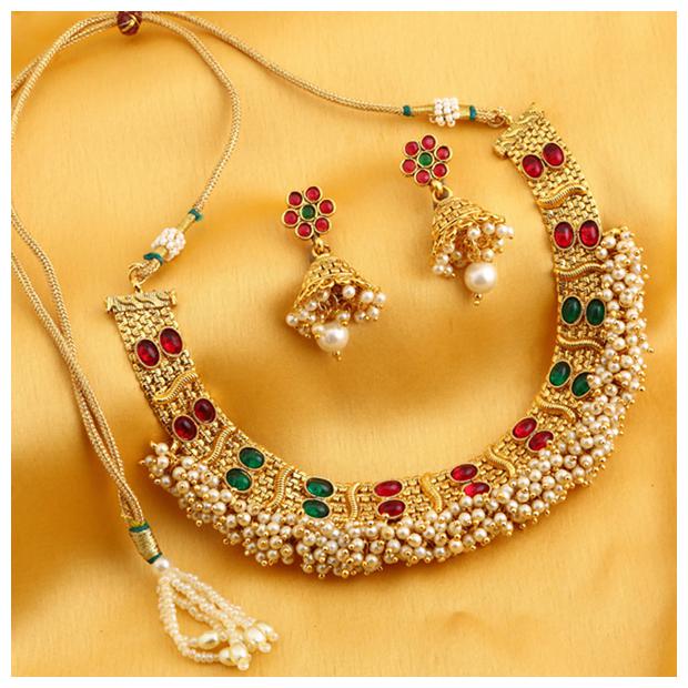 

Sukkhi Delightly Reversible Red And Green Gold Plated Necklace Set For Women