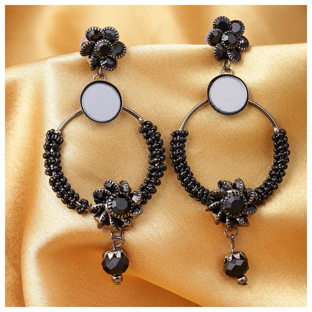 

Sukkhi Delightful Oxidised Plated Dangle Earring for Women