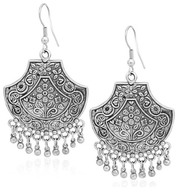 

Sukkhi Floral Shield Shaped Dangle Earring For Women