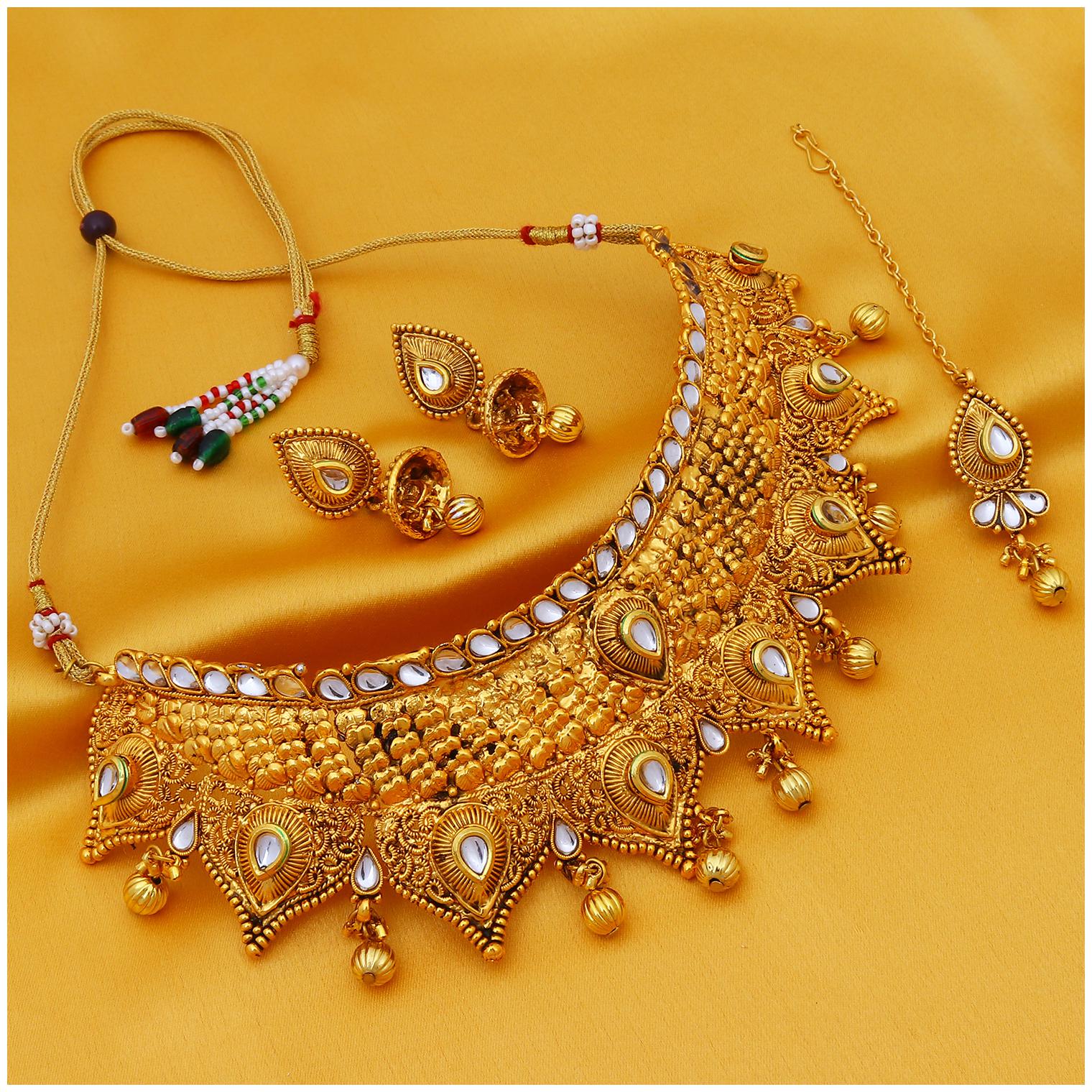 

Sukkhi Glimmery Kundan Gold Plated Necklace Set For Women