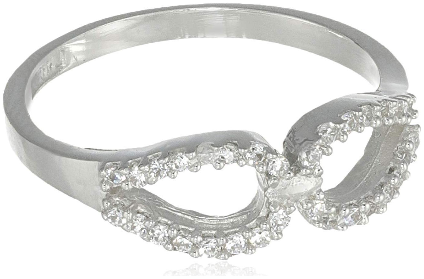 

Sukkhi Glittering Silver Plated Ring For Women