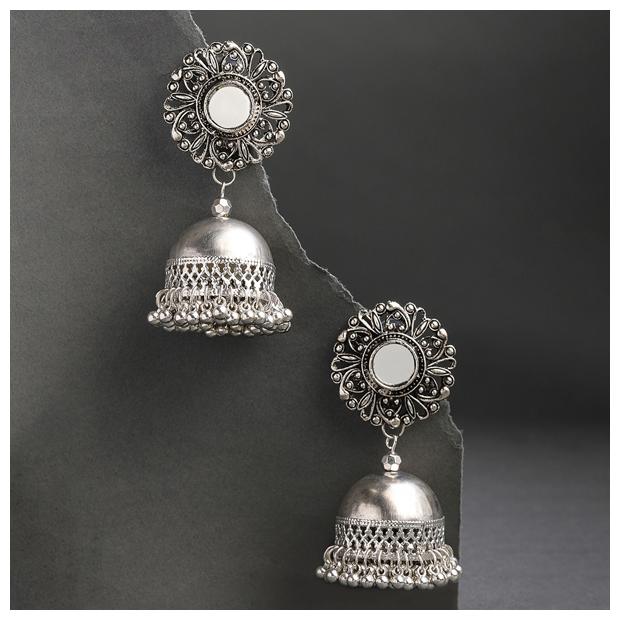 

Sukkhi Graceful Oxidised Plated Jhumki Earring for Women