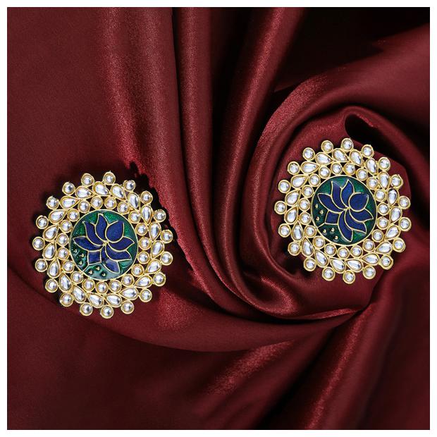 

Sukkhi Lavish Gold Plated Kundan Earring for Women