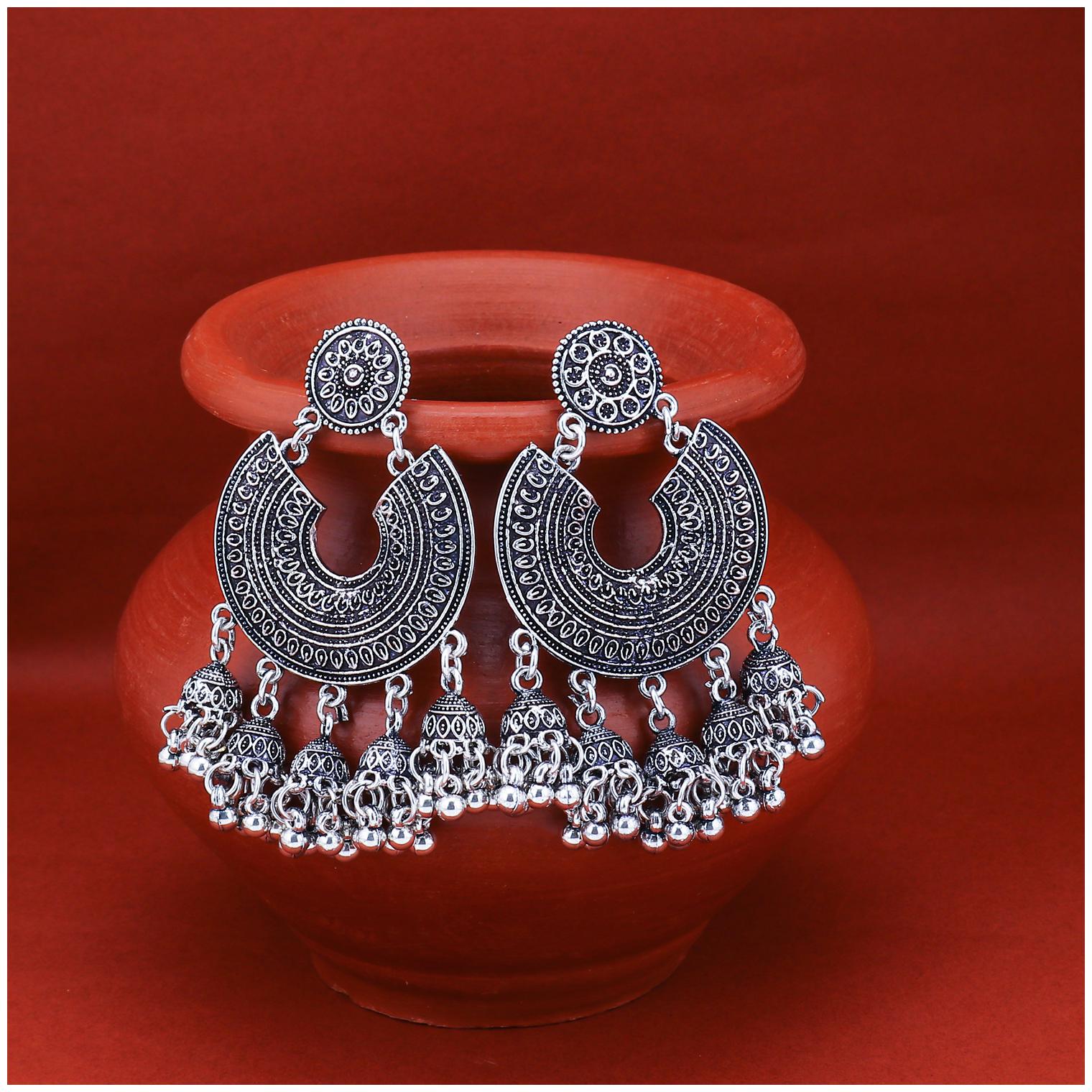 

Sukkhi Pleasing Oxidised Dangler Earring for Women