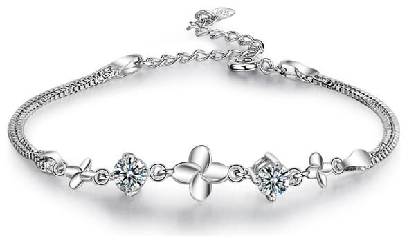 

Sukkhi Rhodium Alloy Link Bracelet For Women