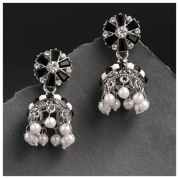 

Sukkhi Sensational Oxidised Plated Pearl Earring for Women