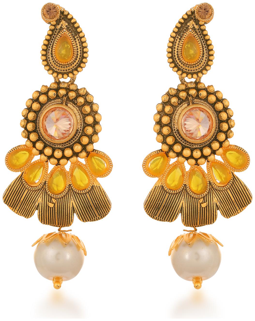 

Sukkhi Sparkling Gold Plated Pearl Drops Earring for Women