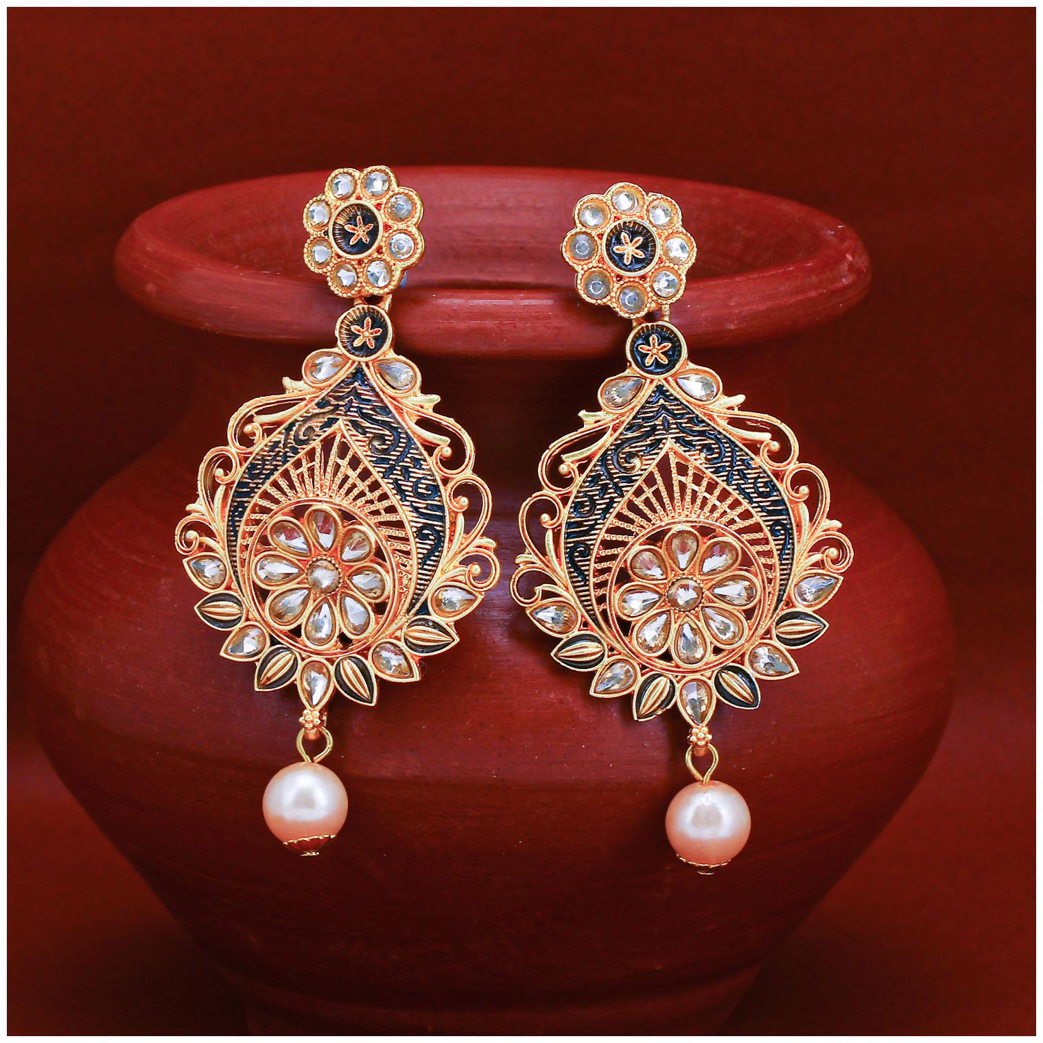 

Sukkhi Spectacular LCT Gold Plated Pearl Chandelier Earring For Women