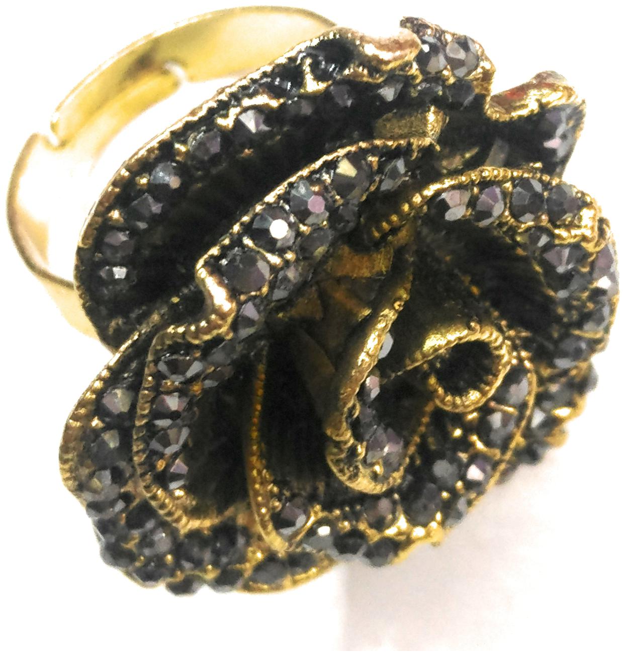 

Swiss Zircon Multi Color Rose Gold Metal Ring for Women and Girls