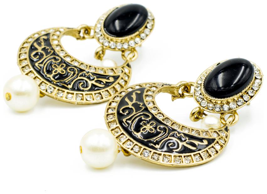 

Three Shades Stylish Fancy Party and Daily Wear Jewellery Earring for Girls Women Hot Trendy Earrings 828