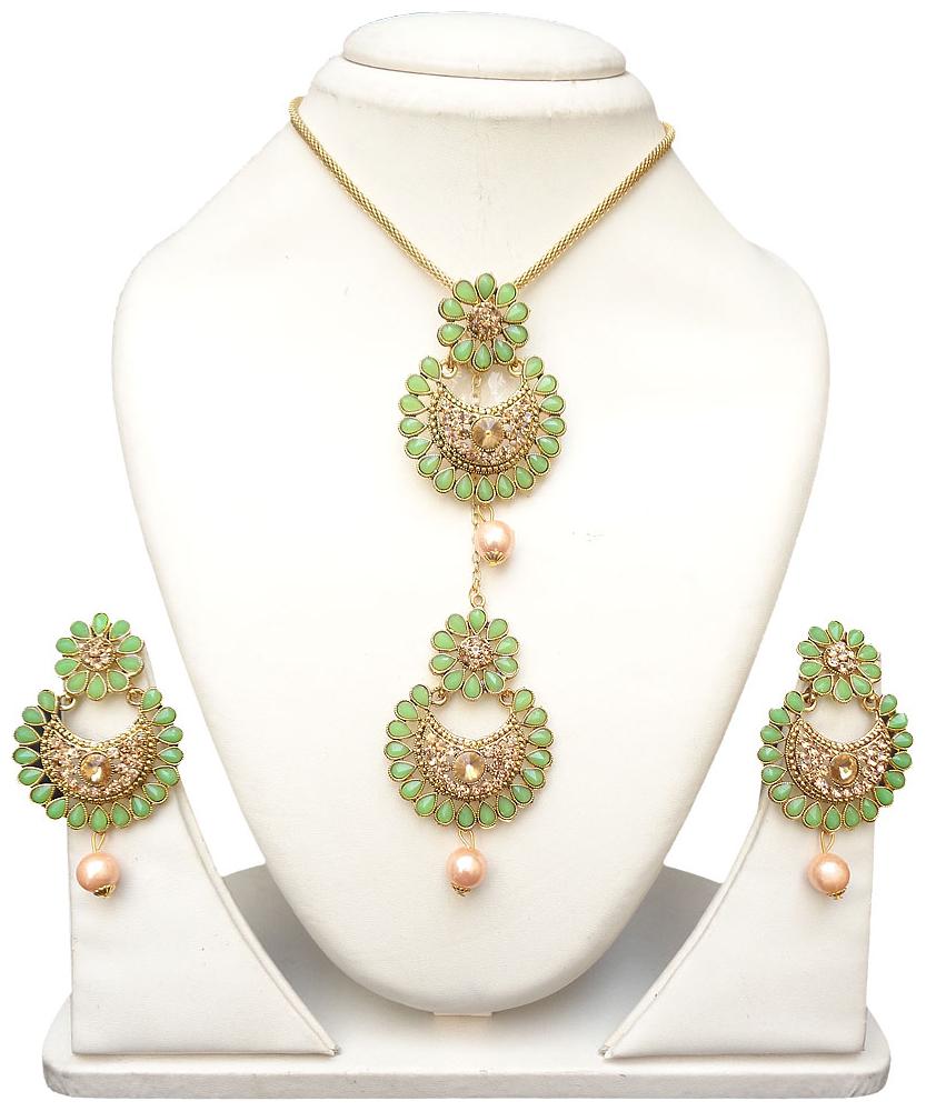 

Trendeela com Venya Collection Dainty Pendant Maang Tikka Set For Women