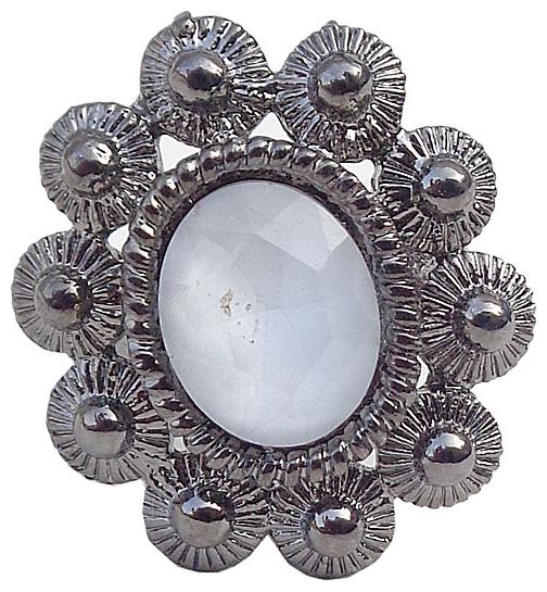 

Trendeela Com Ella White Stone Studded Blooming Floral Ring